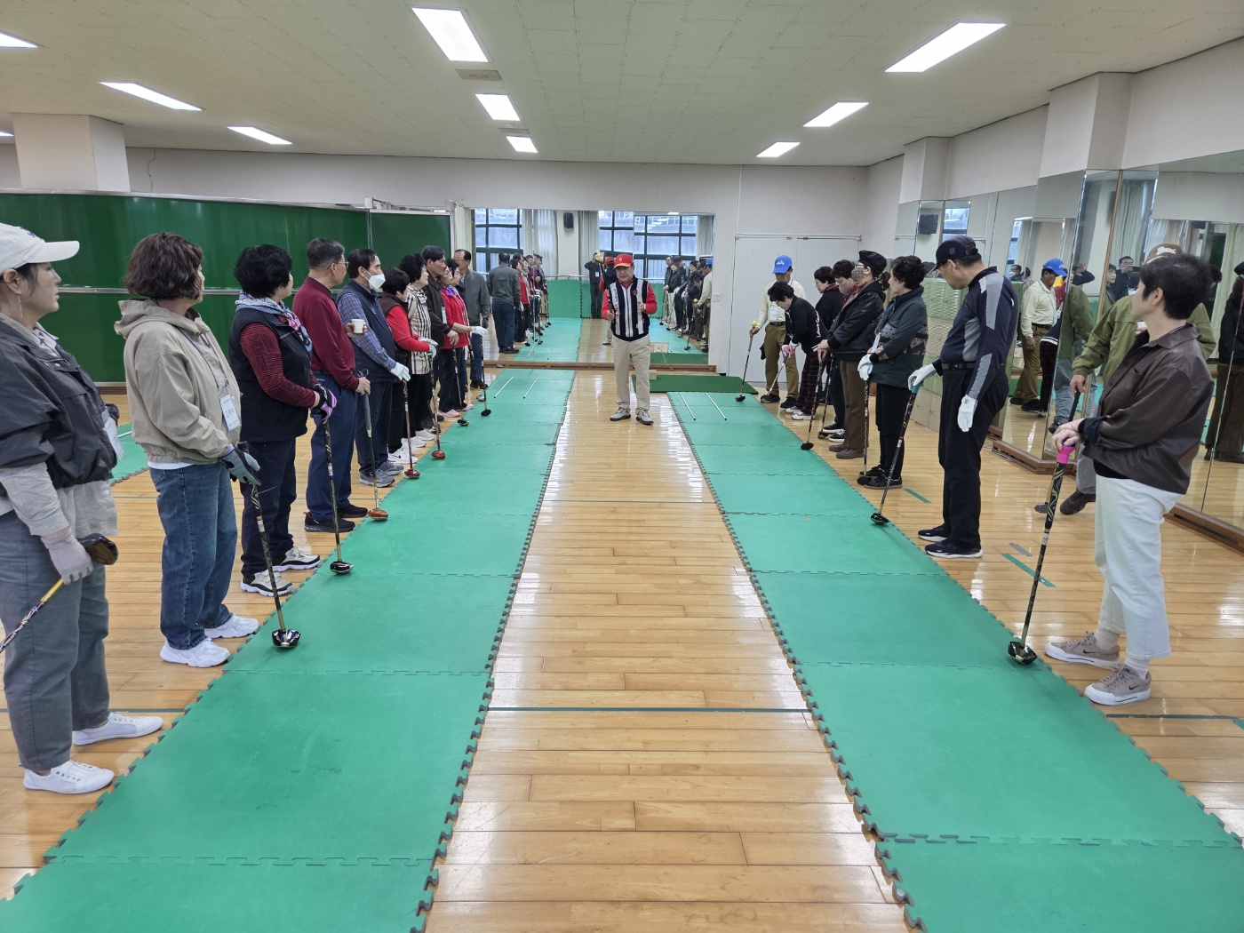 2026학년도 1학년 파크골프 수업 모습